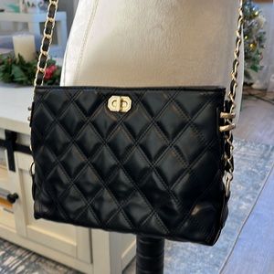 Like new Black PU Leather Adjustable Crossbody Lightweight Medium Shoulder Bag